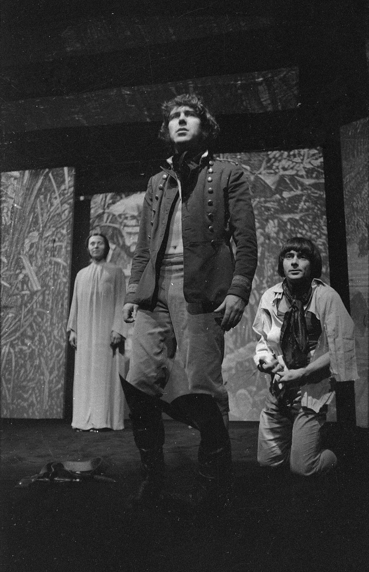 Candide_L_Mrkvicka. Voltaire: Candide
(režie Jaroslav Vostrý, 1971; s Josefem Abrhámem a Jiřím Hrzánem)
Foto Miloň Novotný