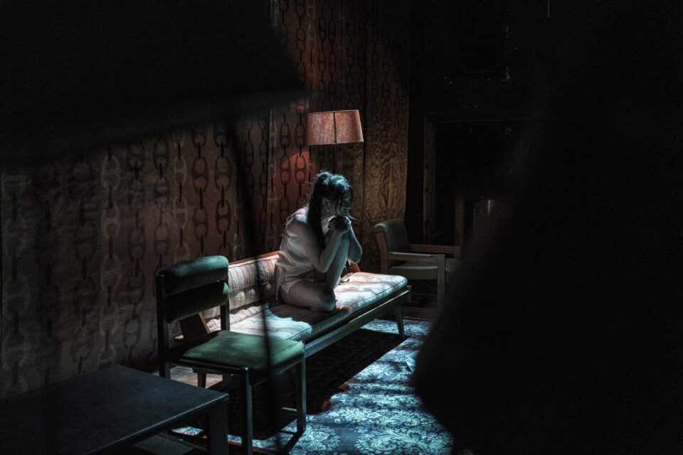 <b>T. Vinterberg, M. Rukov: KOMUNA</b><br><br>Romana Widenková

<br><br>foto:  Pavel Nesvadba